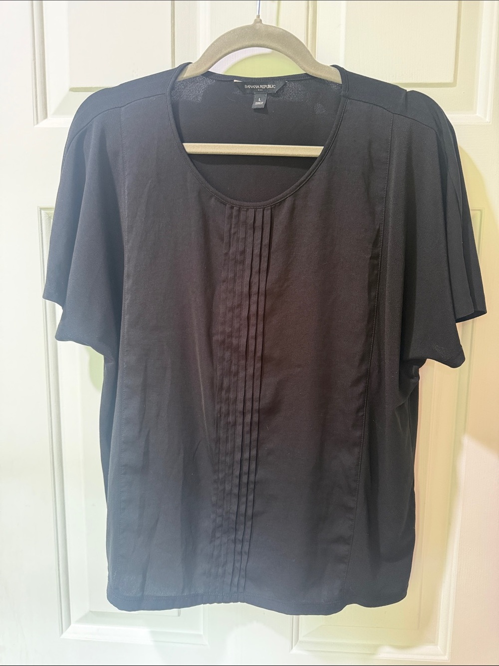 Banana Republic Women’s Black Short-Sleeve Pintuck Front Top